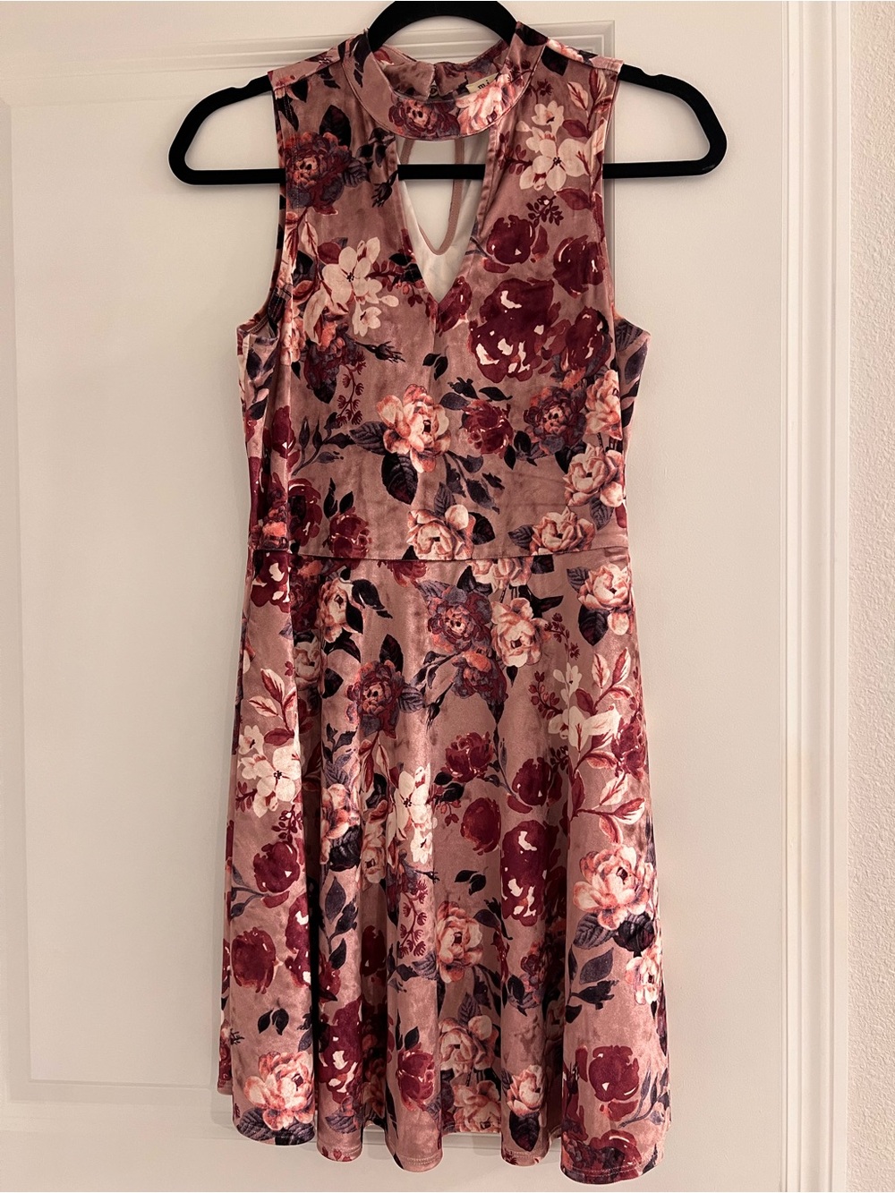 Miami Mauve Floral Velvet Midi Dress - Choker Keyhole Sleeveless - Size Medium